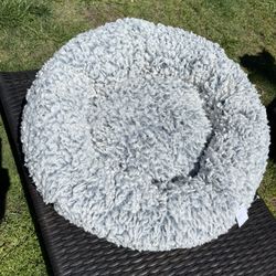 Tall tails dog bed
