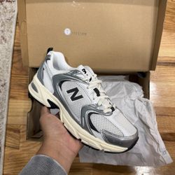 New Balance 530 White/Grey – Women’s 8 / Men’s 6.5 (New w/ Box) 