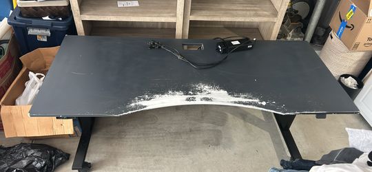 Electric Gaming Desk Untested