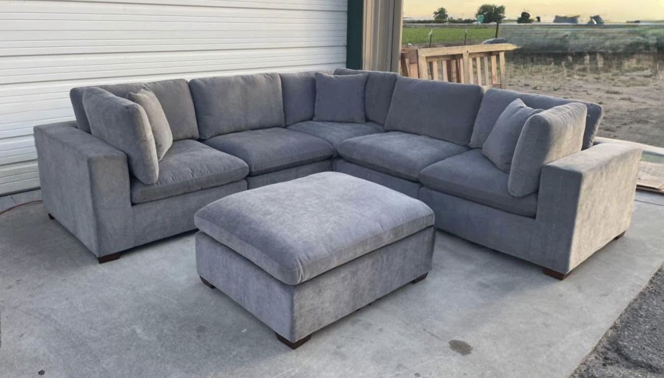 6 PIECE MODULAR SECTIONAL WITH OTTOMAN