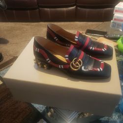 Women's Gucci Shoes 