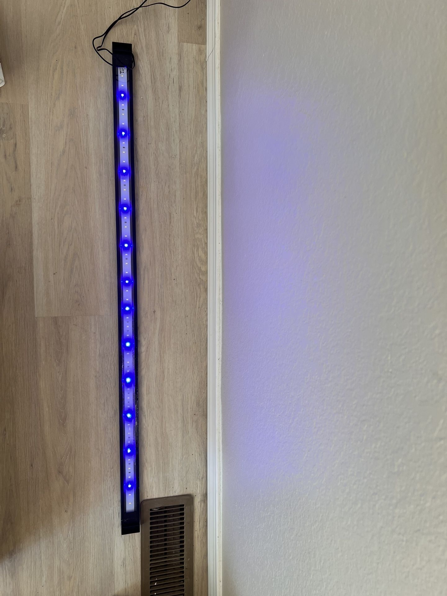 Aquarium Blue Light Of 48.5 Inch