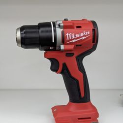 Milwaukee M18 18V Lithium-lon Brushless Cordless 1/2 in. Compact Drill/Driver 3601-20 (Tool-Only)
