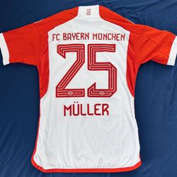 Bayern Munich Müller Soccer Jersey / Champions League Edition / Player Version 