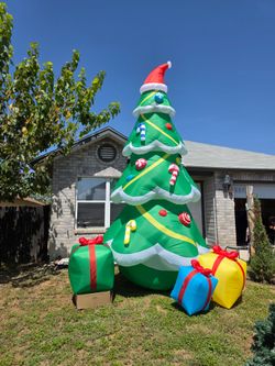 12 FT Christmas Inflatable tree with Lights