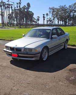 2001 BMW 740i