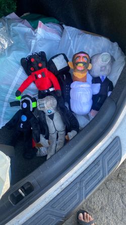 Skibidi Toilet, Plush