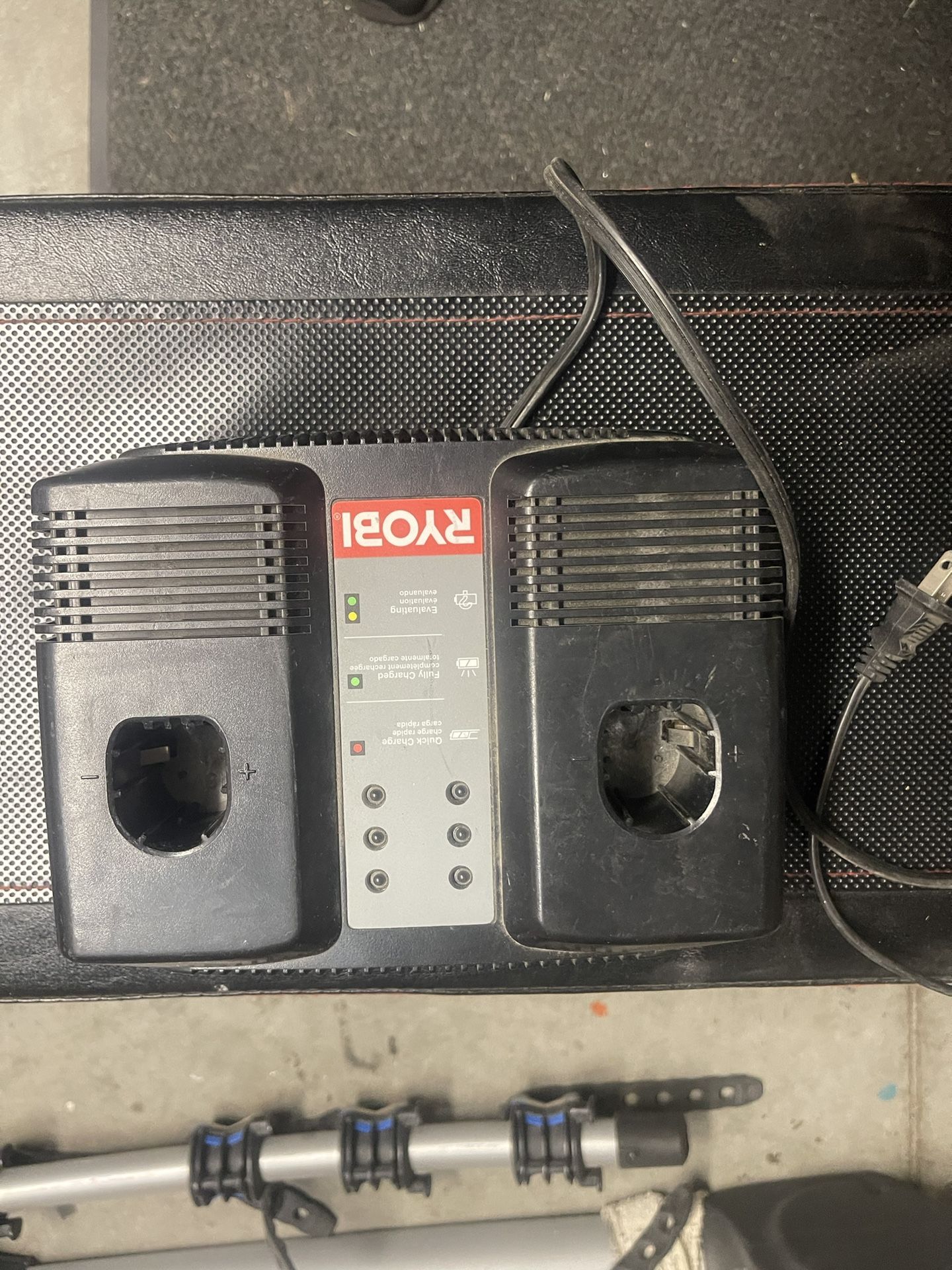 P120 Dual Ryobi Charger