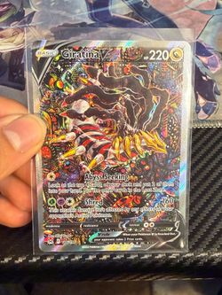 Pokemon card Giratina V (Alternate Full Art) Lost origin