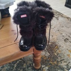 Hunter snow boots size 7