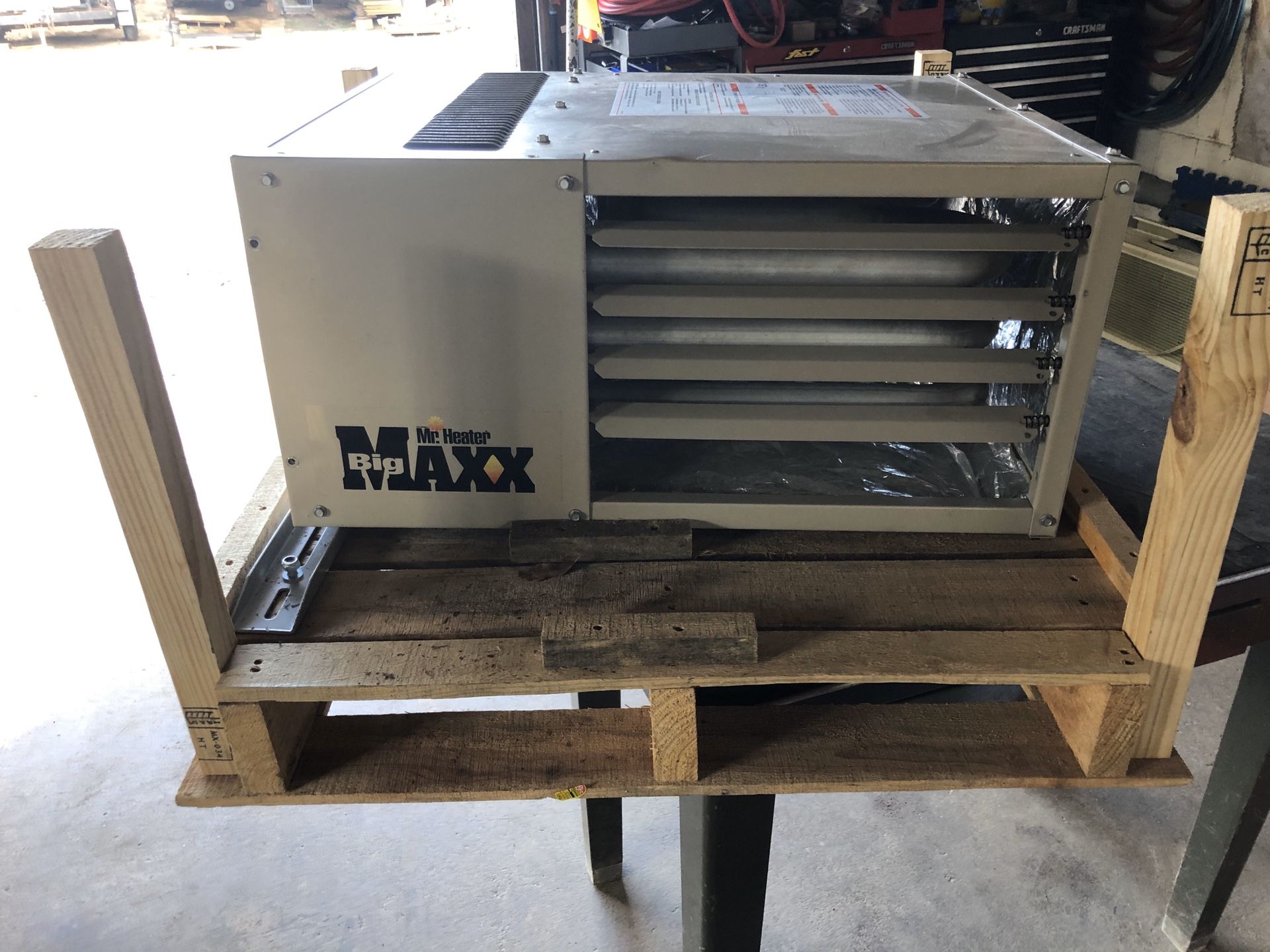 Big MAXX Mr. Heater 45,000 btu Gas Garage Heater for Sale in Marlboro