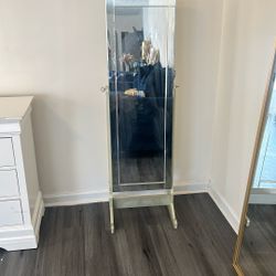 Jewelry Storage Mirror