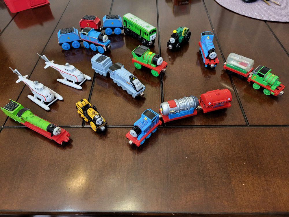 Vintage Thomas The Train Lot 80s To 2000 Lot Of 19 Wooden Trains And Metal