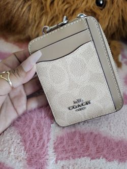 Coach Essential Chain Card Case