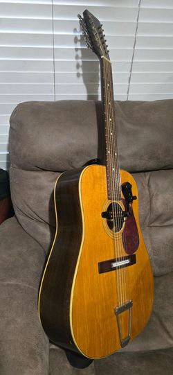 VINTAGE VALDEZ 12 STRINGS ACOUSTIC GUITAR $189