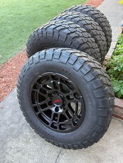 Trd Toyota Tacoma wheels and tires 255/75/17
