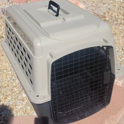 Like New  Petmate  Kennel 28" Inch Long Dog Carrier 
