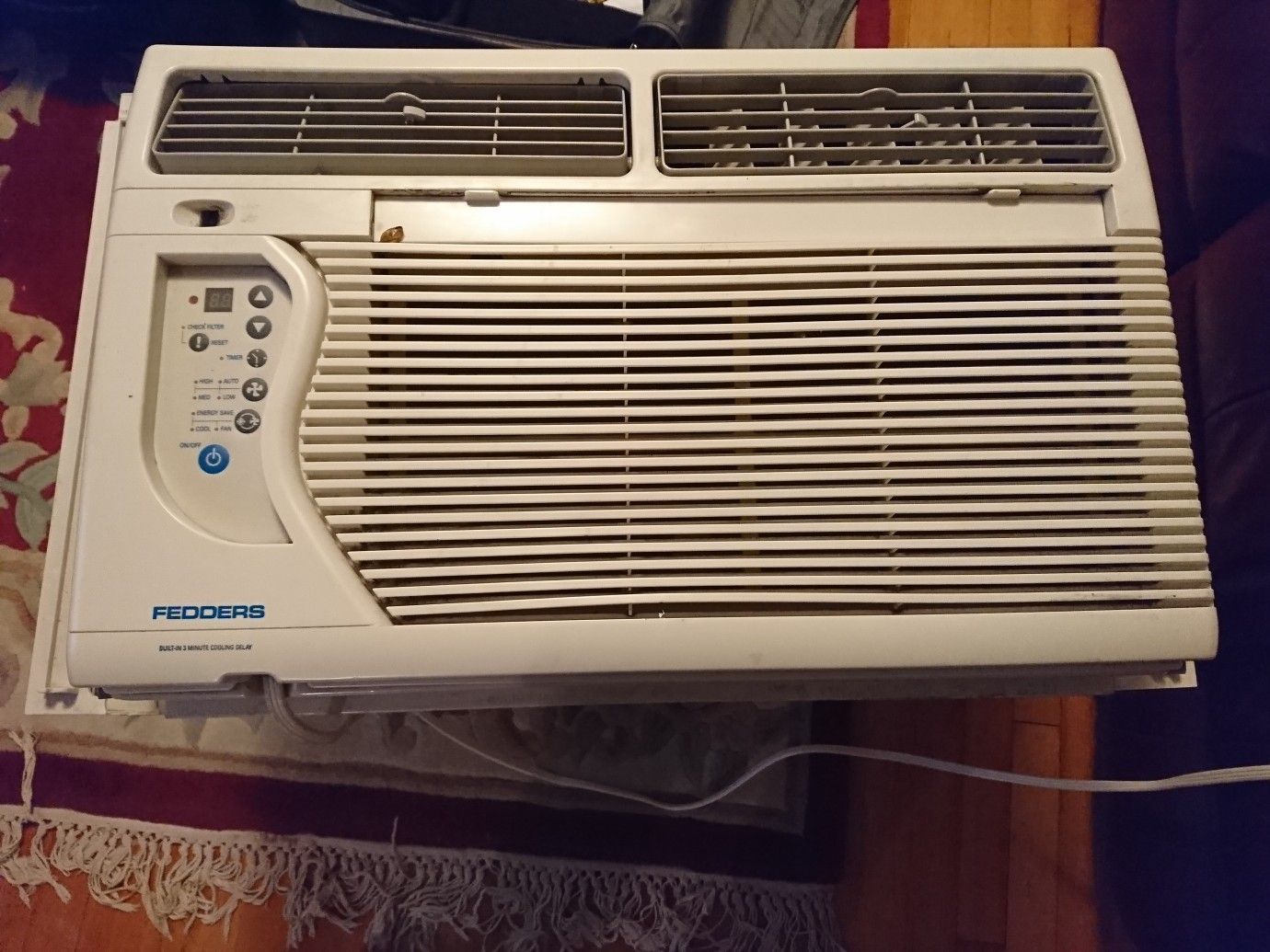 Room air conditioner (12000 BTU) for double-hung windows - Fedders a6t12f2a