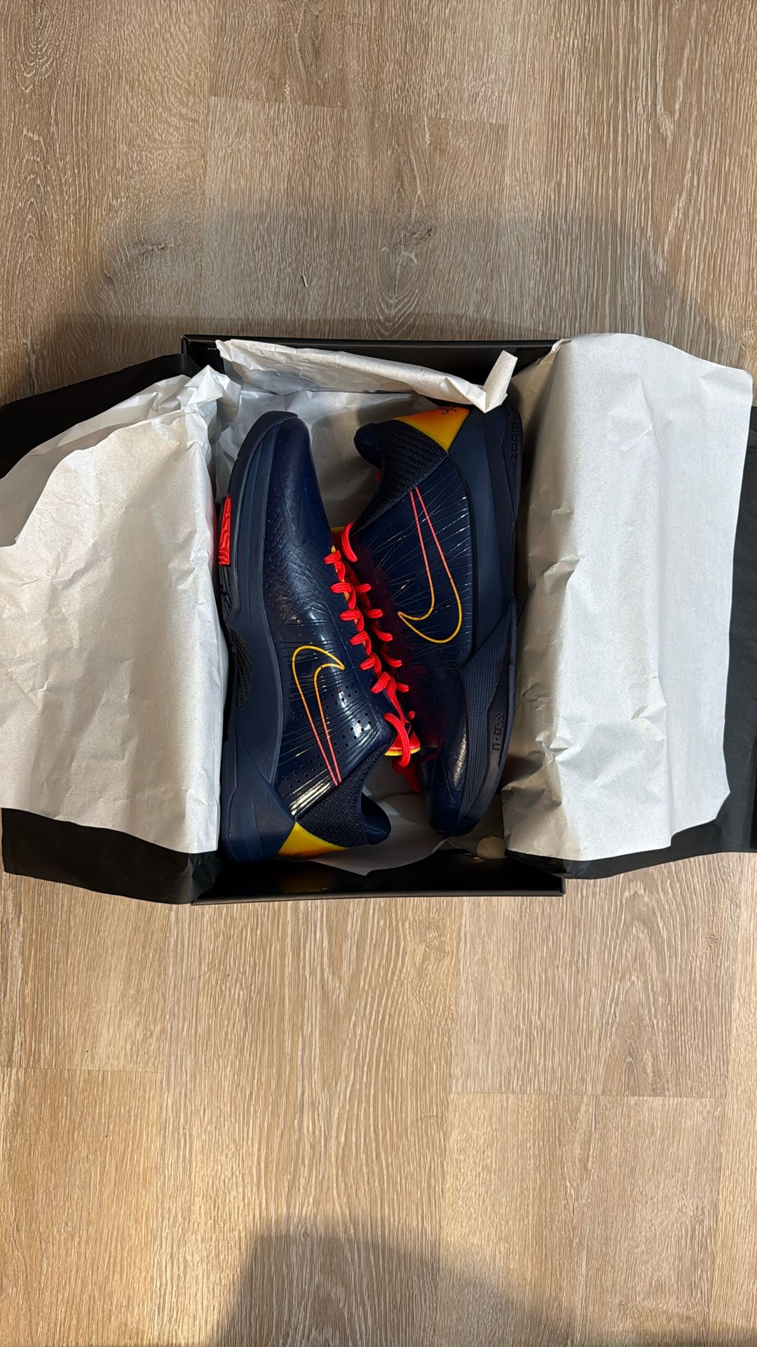 Kobe V 5 Caitlin Clark Indiana Fever Size 10.5 Brand New DS 