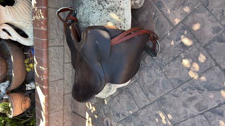 Saddle