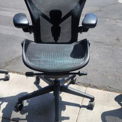 Herman Miller Aeron Remastered Office Desk Gaming Chair 