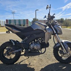 Nice 2018 Kawasaki Z125 Pro