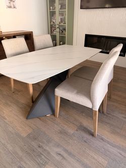 Dinning table