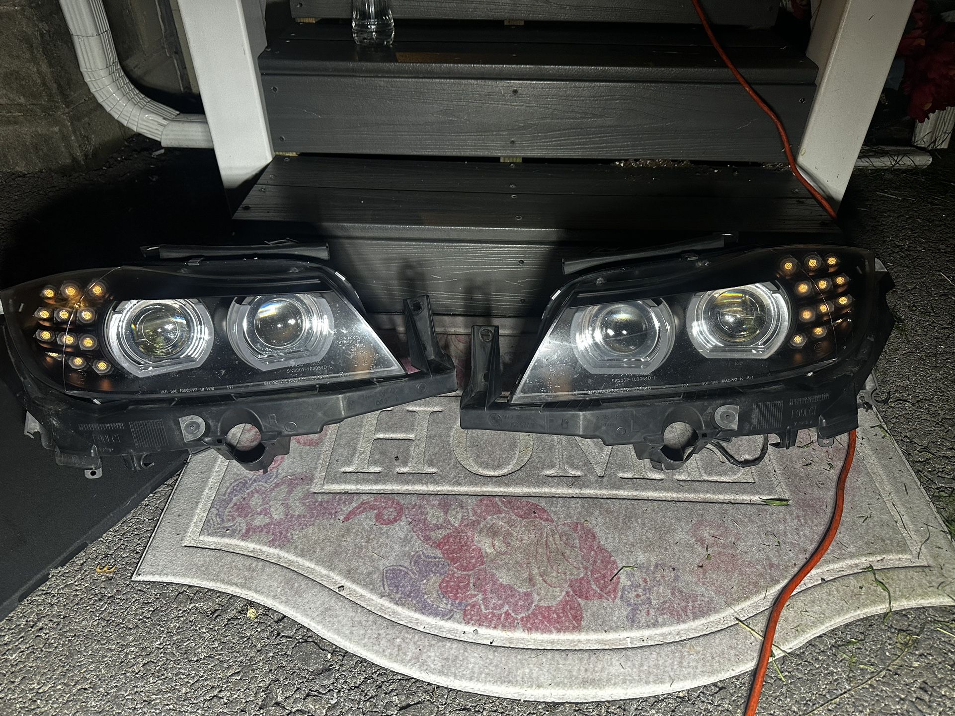 Bmw Headlights E90 Chassis Only 328i 328xi 330i 330xi 335i 335xi “XENON ONLY”