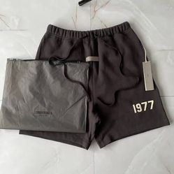 Essentials 1977 shorts size S