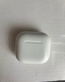 AirPod 4