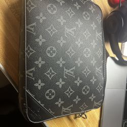 Selling A Louis Vuitton Bag 
