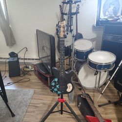 Electric Student Guitar Half Size /With Amp
