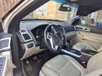 Ford explorer 2011