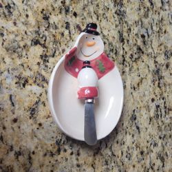 Showman  Ceramic  dish with spreader