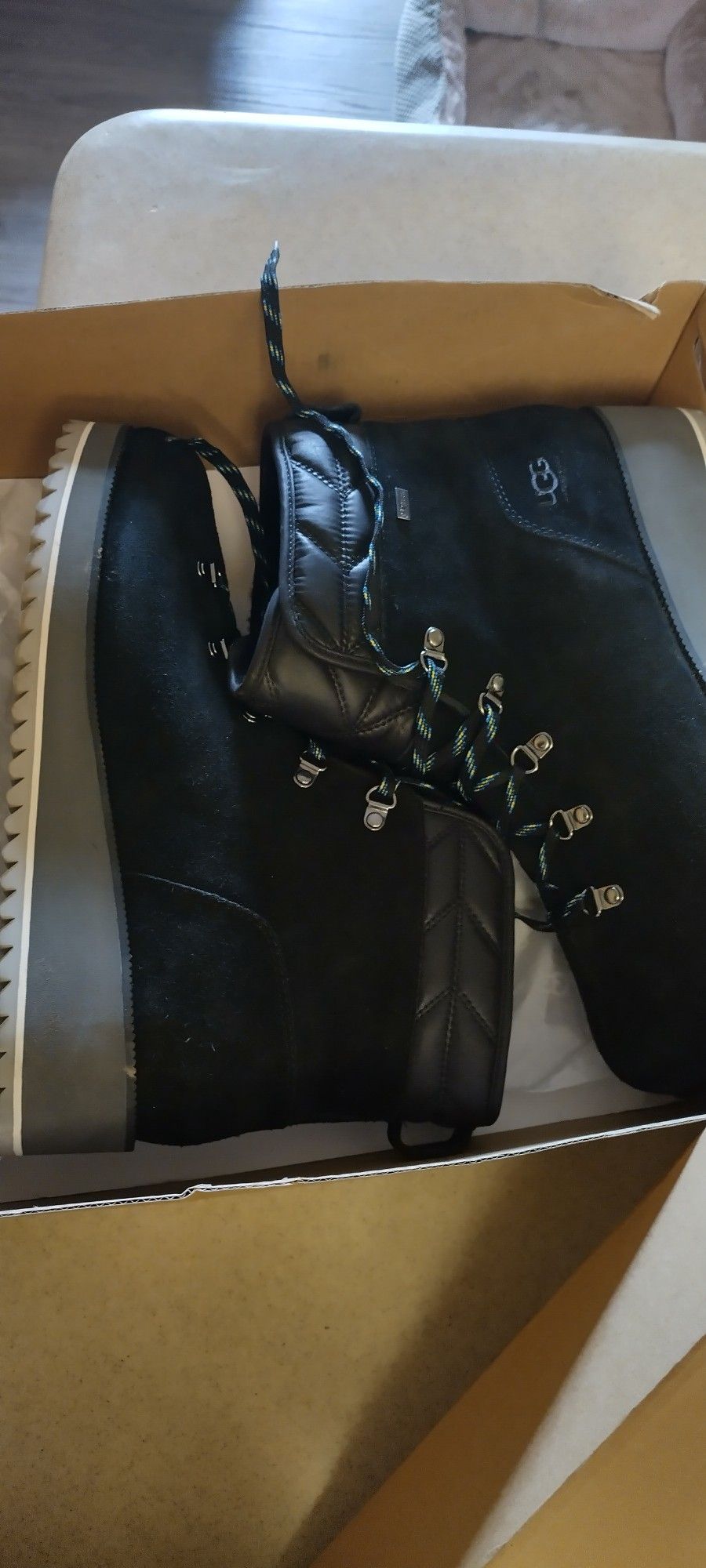 Women's UGGS Birch Lace Up Boots Size 12