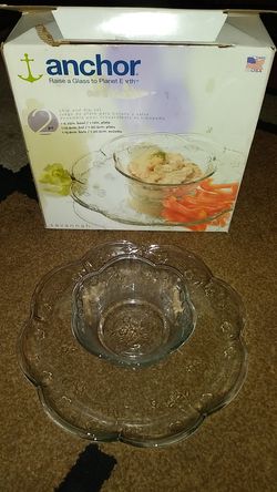 Chip dip set, dipping bowl, serving platter