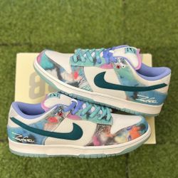 Nike Futura SB Dunk Low 