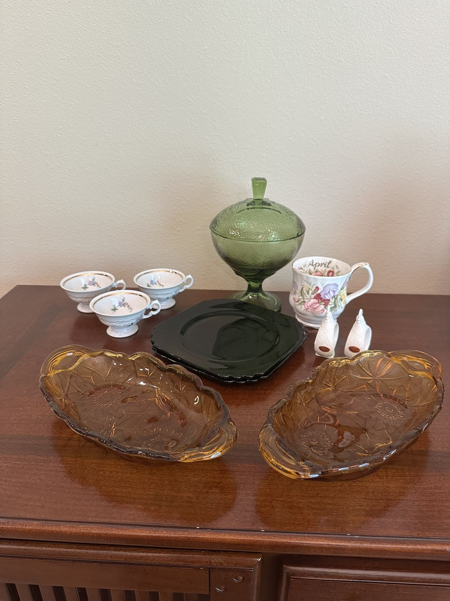 Vintage China and Glassware Lot