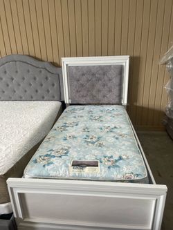 Cama twin regular con colchon 🦖