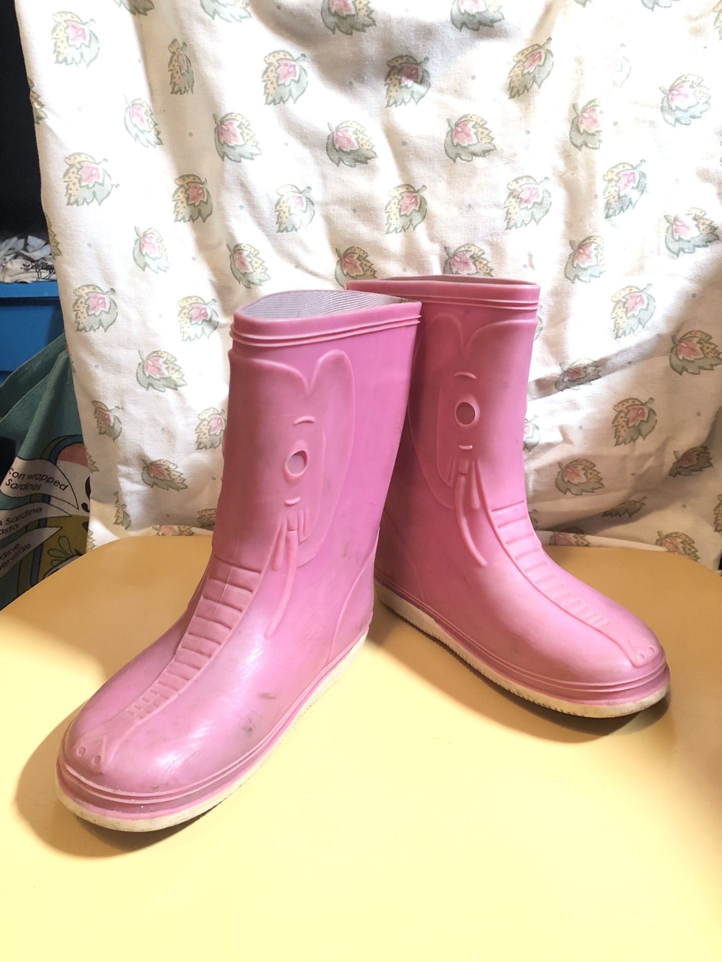 Pink Elephant Old School Asian Kids Rain boots Size 12-13