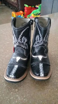 Cowboy's boots 5