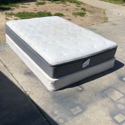 Full Size Mattress 