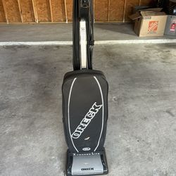 Vacuum cleaner with extra bags