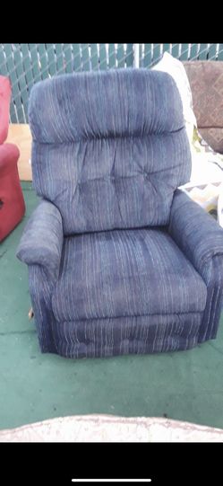 Recliner Rockingchair $20