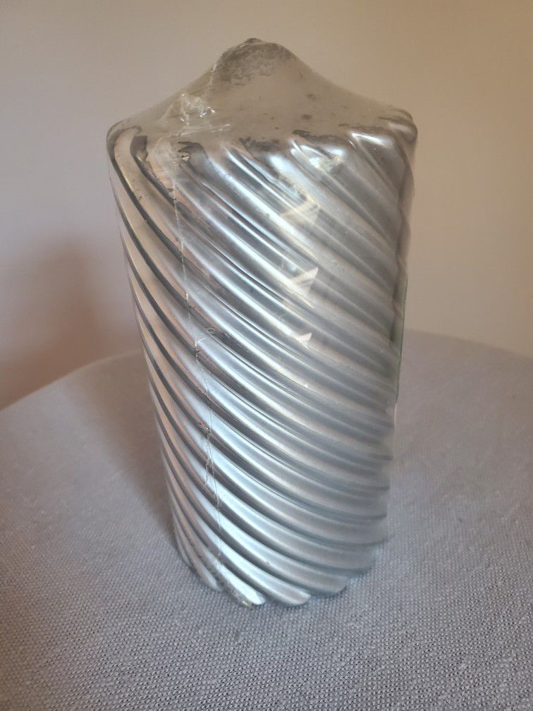 New Silver Pillar Candle