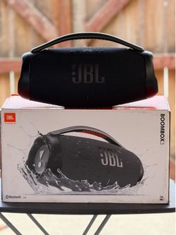 JBL boombox 3