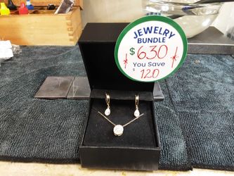 Earrings - Yellow Gold 10k (.417) 3.4 grams