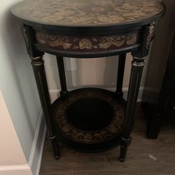 End Table Or Accent Table 
