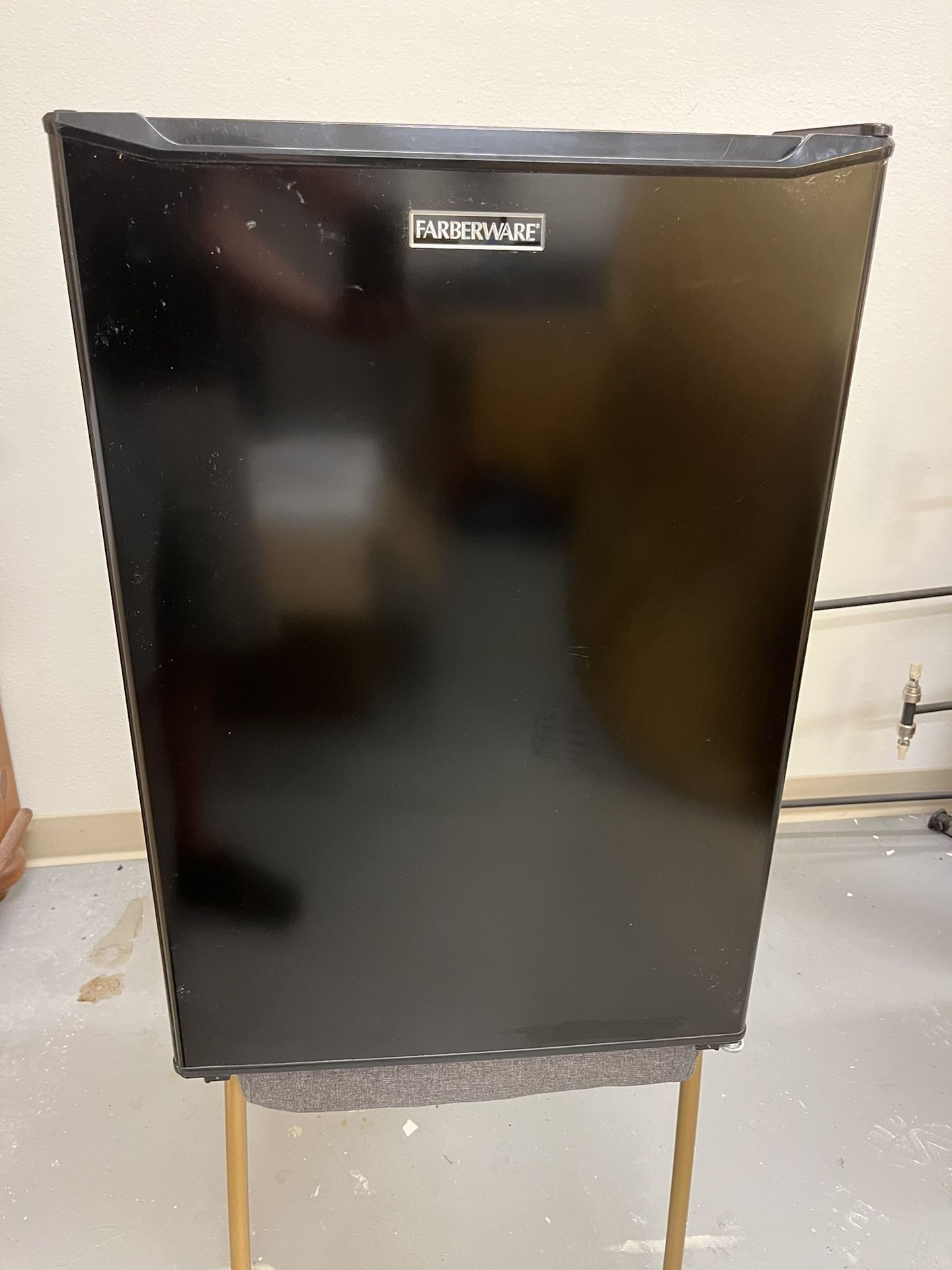 Mini Refrigerator 