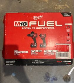 *BRAND NEW* Milwaukee 2 Tool Combo Kit